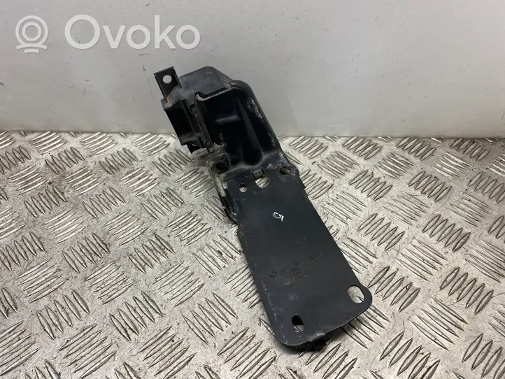 BMW 3 E90 E91 Staffa di montaggio del radiatore 7117812