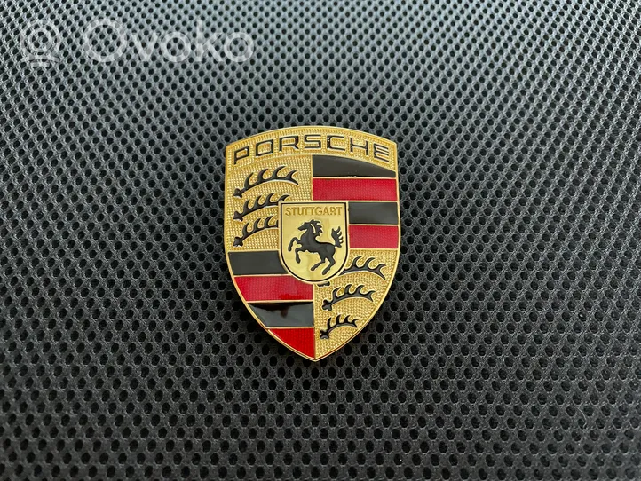 Porsche Cayenne (9PA) Mostrina con logo/emblema della casa automobilistica 95855967600