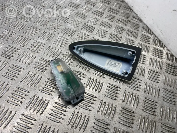 BMW 3 E90 E91 Antenna GPS 1682646