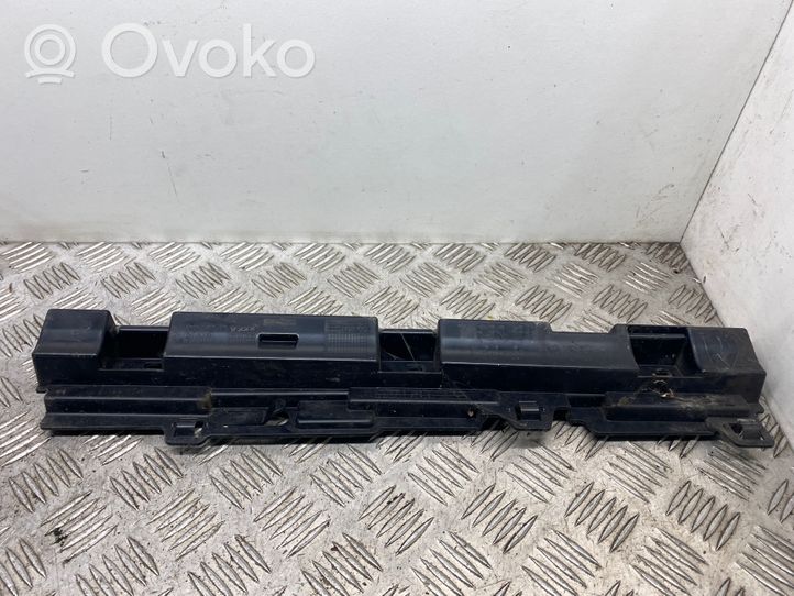 BMW 3 F30 F35 F31 Slenksčio dalis 7256916