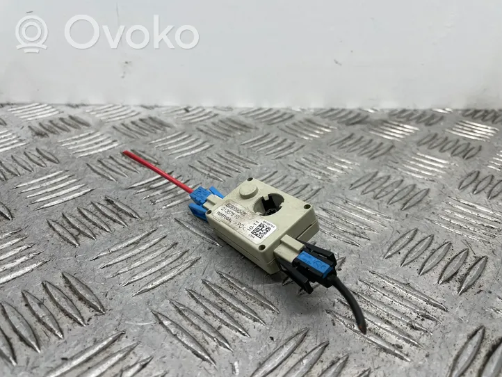 BMW 6 F12 F13 Antennenverstärker Signalverstärker 6990090