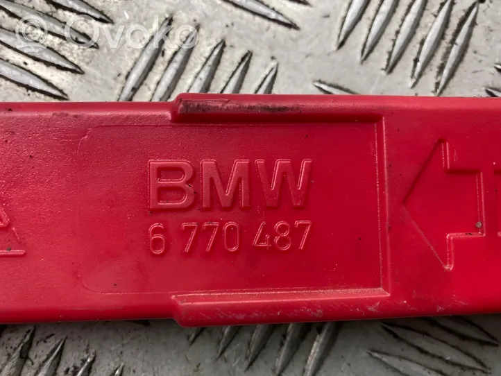 BMW 5 F10 F11 Triangle d'avertissement 6770487