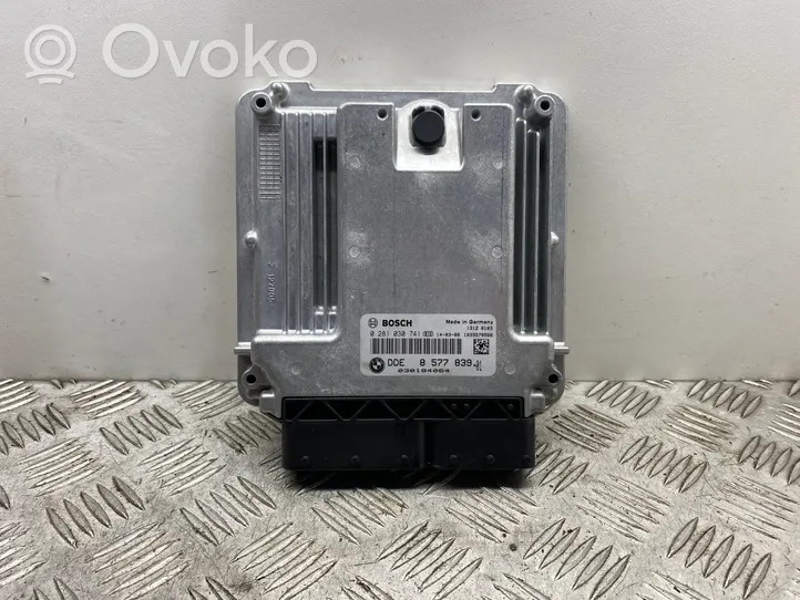 BMW 4 F32 F33 Sterownik / Moduł ECU 8577839