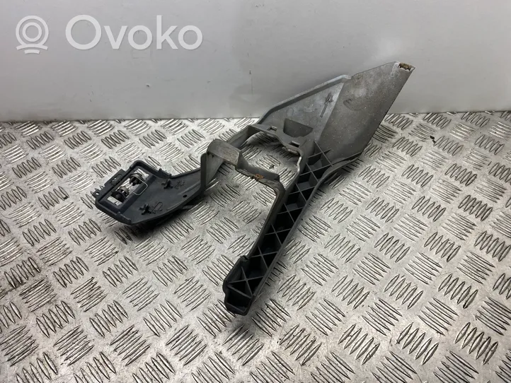 BMW 7 F01 F02 F03 F04 Soporte del parachoques delantero 7187780