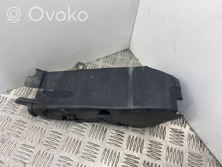 BMW 7 F01 F02 F03 F04 Gaisa ieplūdes kanāla detaļas 7184156