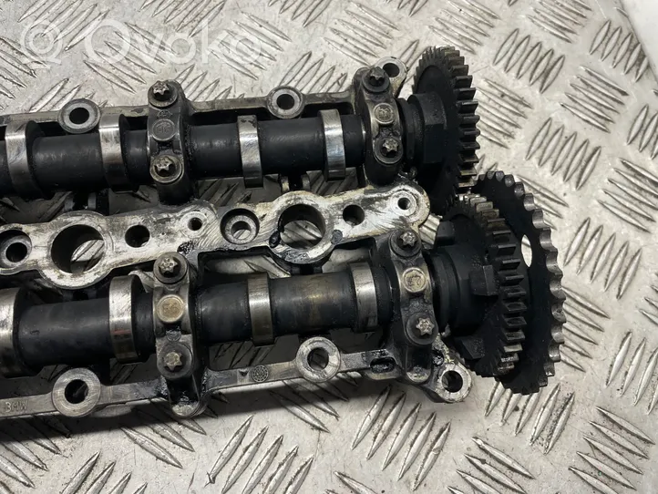 BMW 5 F10 F11 Camshaft 7800044