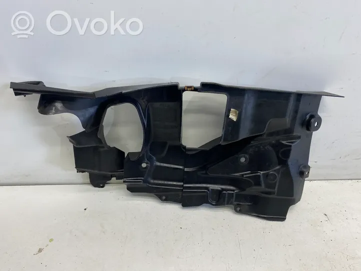 BMW M5 Priekinės važiuoklės dugno apsauga 7975445