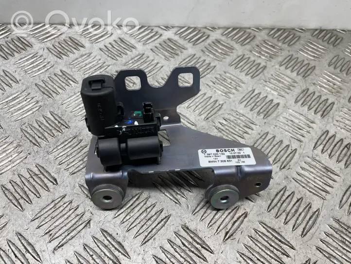 BMW 5 F10 F11 Tailgate window lock/catch/latch 7250299