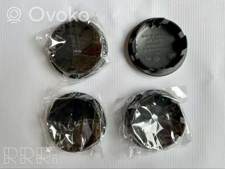 Volkswagen Phaeton Original wheel cap 3B7601171