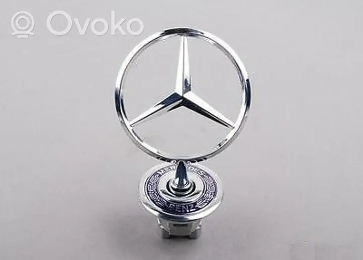 Mercedes-Benz C W203 Manufacturer badge logo/emblem A2108800186