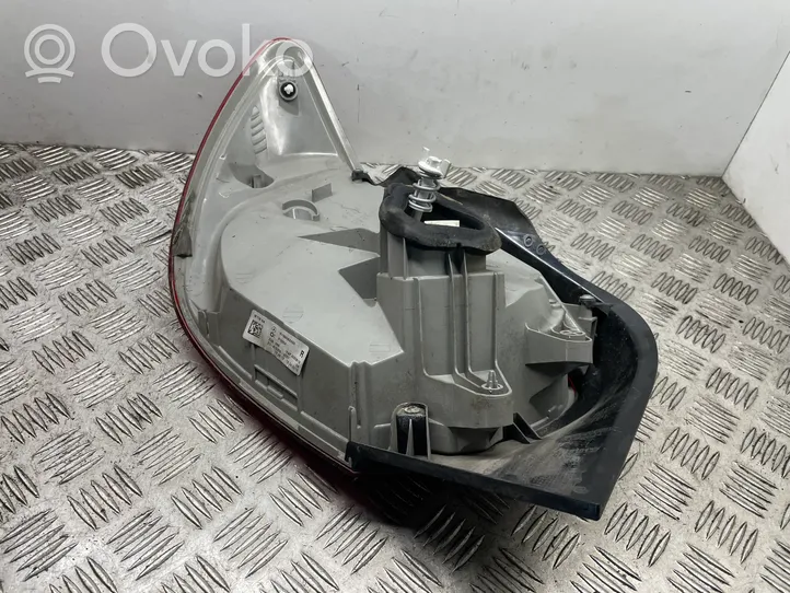 Mercedes-Benz A W176 Luci posteriori A1769062400