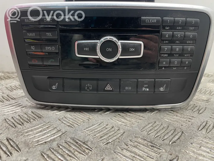 Mercedes-Benz A W176 Radio/CD/DVD/GPS-pääyksikkö A2469009802