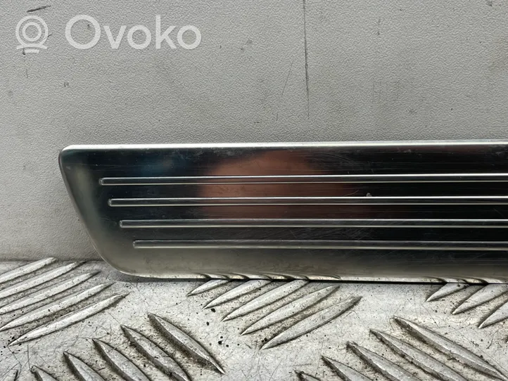 Mercedes-Benz A W176 Takaoven kynnyksen suojalista A2466800335