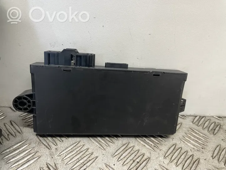 BMW 3 E90 E91 Komputer / Sterownik ECU i komplet kluczy 8510829