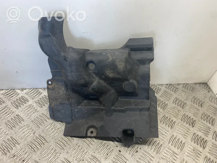 BMW 5 F10 F11 Couvre-soubassement avant 7228688