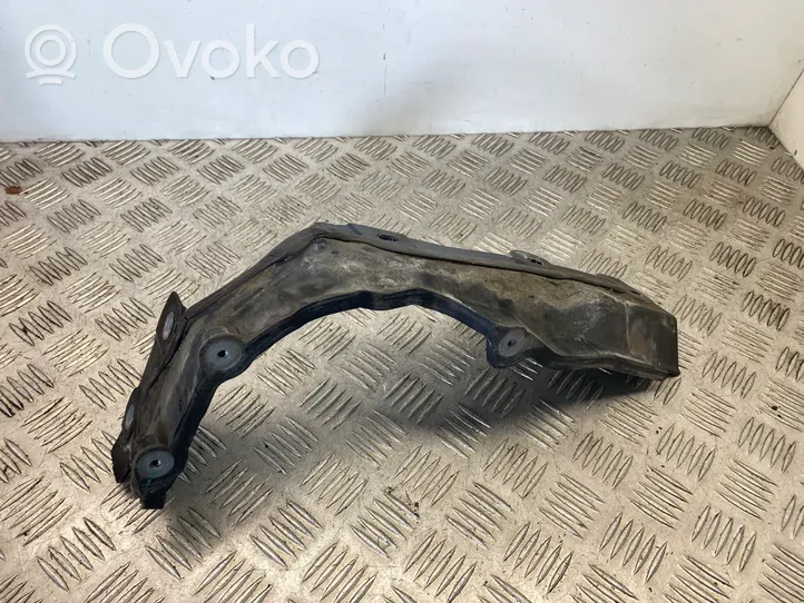 BMW 4 F32 F33 Kita variklio skyriaus detalė 7331242