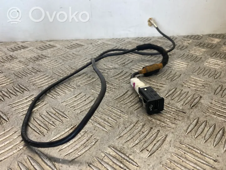 BMW X5 E70 Gniazdo / Złącze USB 9167196