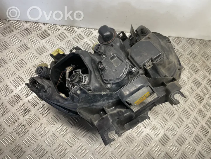 BMW 7 E65 E66 Phare frontale 6907488