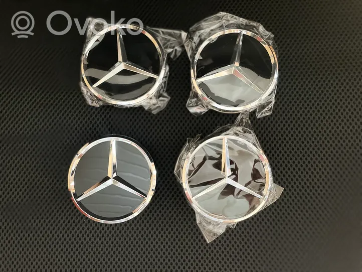 Mercedes-Benz E W211 Gamyklinis rato centrinės skylės dangtelis (-iai) 2204000125