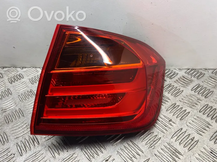 BMW 3 F30 F35 F31 Lampa tylna 7372784