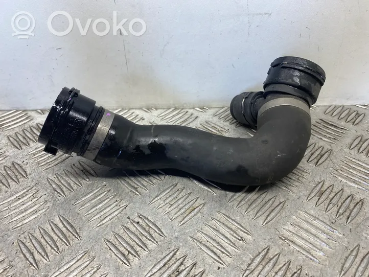 BMW X5 E70 Tuyau de liquide de refroidissement moteur 7808078