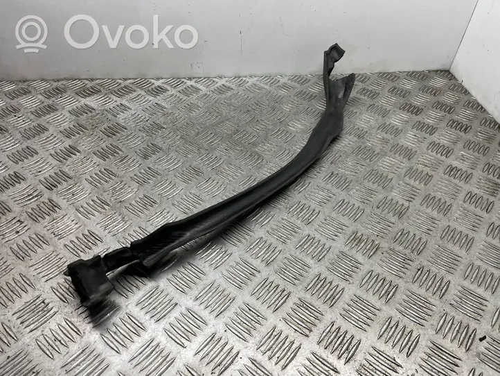 BMW 4 F36 Gran coupe Supporto/guarnizione in poliuretano espanso del parafango 7322913