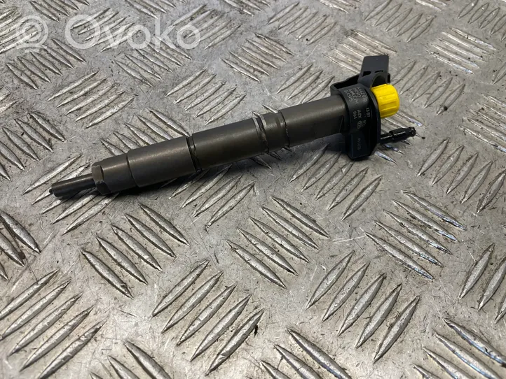 Mercedes-Benz E W211 Fuel injector A6420701387