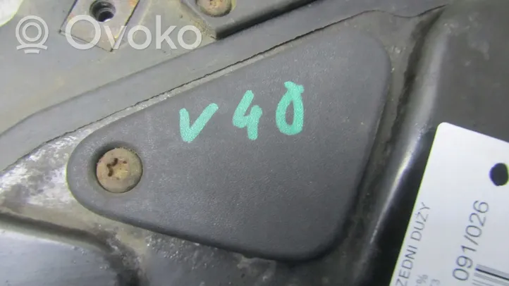 Volvo V40 Staffa del pannello di supporto del radiatore parte superiore 