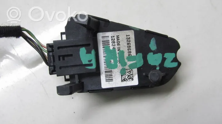 Opel Zafira C Steering wheel buttons/switches 13268692