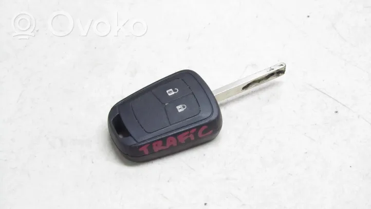 Opel Zafira C Ignition key/card 