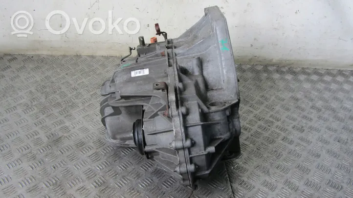 Renault Master II Manual 6 speed gearbox PK6061