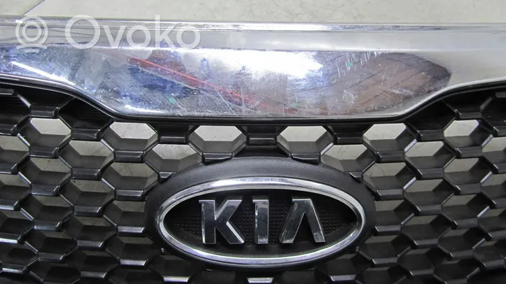 KIA Sorento Rejilla superior del radiador del parachoques delantero 