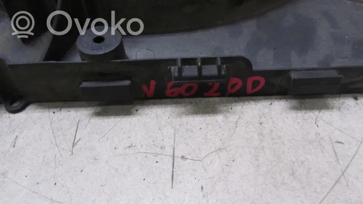 Volvo V60 Elektryczny wentylator chłodnicy 