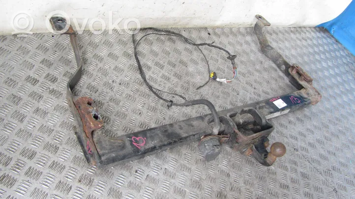 Renault Trafic II (X83) Kit de remorquage 8200666561