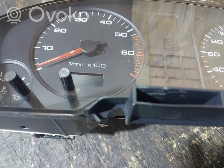 Audi 80 90 S2 B4 Speedometer (instrument cluster) 8A0919033CT