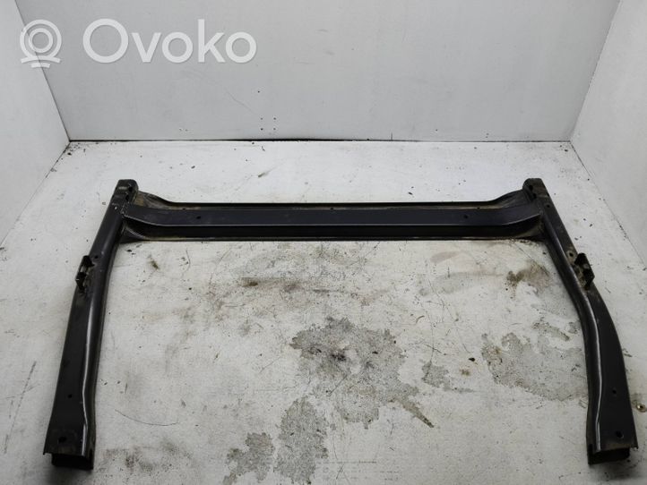 Volvo XC40 Support de radiateur sur cadre face avant 32221552