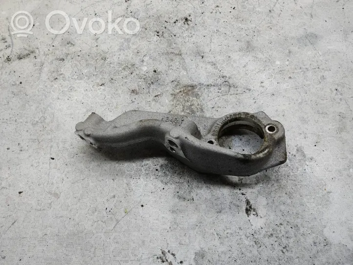 Opel Mokka B Vetoakselin tukilaakerin kiinnike 9801150380
