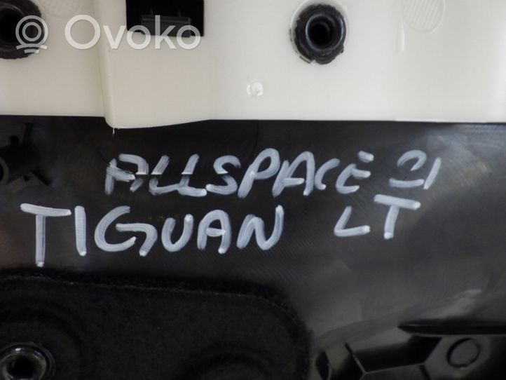 Volkswagen Tiguan Allspace Apmušimas galinių durų (obšifke) 5NN867211