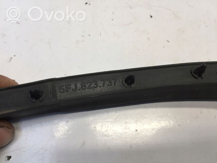 Seat Tarraco Uszczelka pokrywy silnika / maski przedniej 5FJ823737