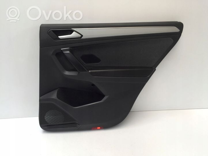 Seat Tarraco Rivestimento del pannello della portiera posteriore 5FJ867212