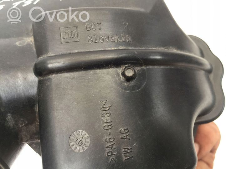 Seat Tarraco Część rury dolotu powietrza 05E129656F