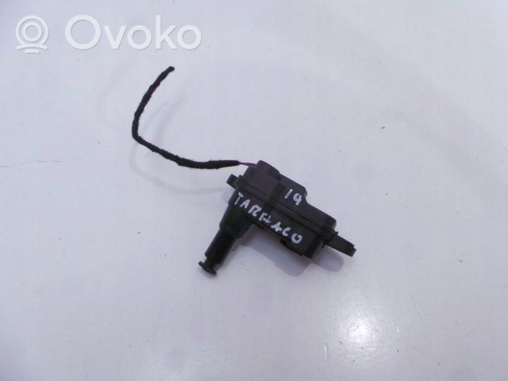 Seat Tarraco Siłownik klapki wlewu paliwa 8V086215