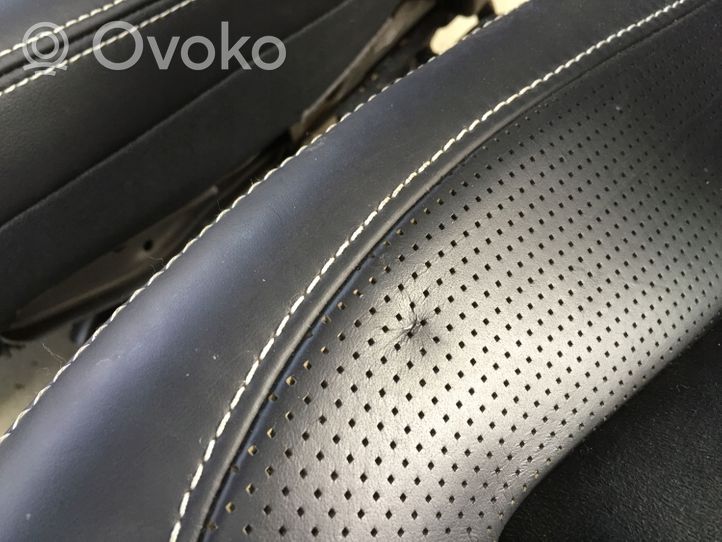 Volvo XC40 Seat set 