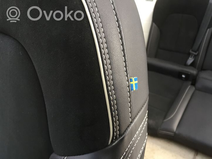 Volvo XC40 Seat set 