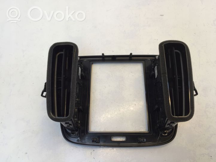 Volvo XC40 Cadre, panneau d'unité radio / GPS 31442627