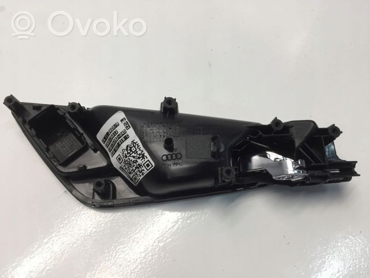 Audi Q2 - Maniglia interna per portiera posteriore 81A837019C