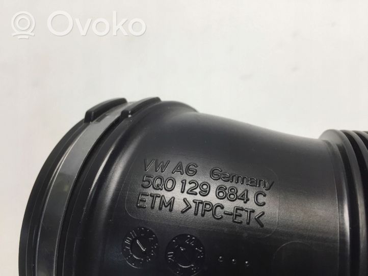 Audi Q2 - Część rury dolotu powietrza 5Q0129684C