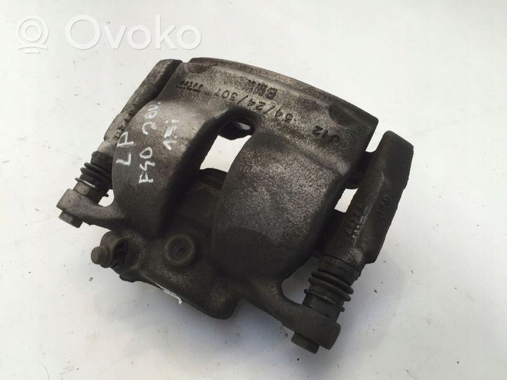 BMW 1 F40 Pinza del freno anteriore 6860263