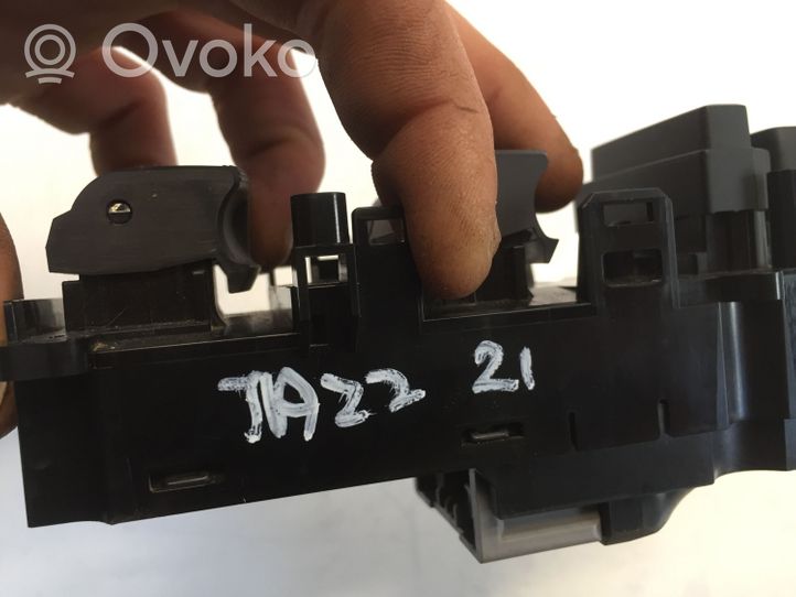 Honda Jazz IV GR Interrupteur commade lève-vitre 35750TZAE010M1