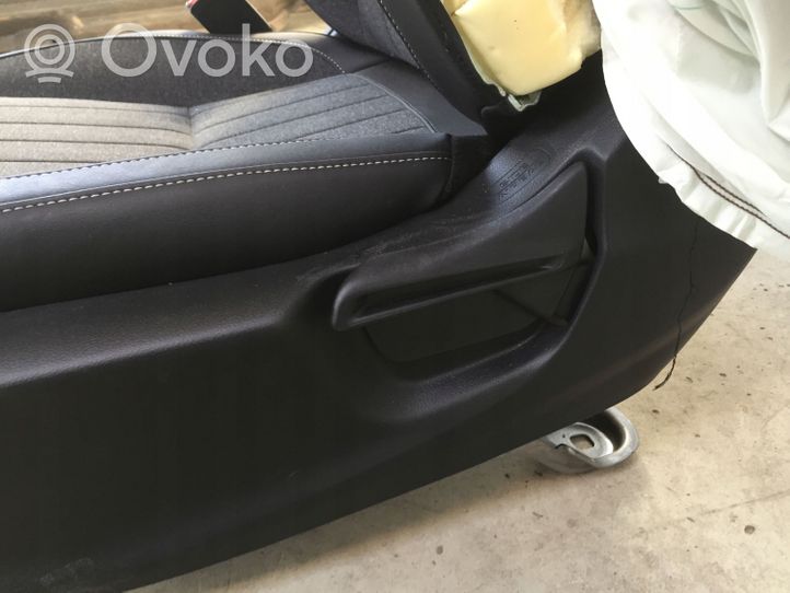 Honda Jazz IV GR Fotel przedni kierowcy 